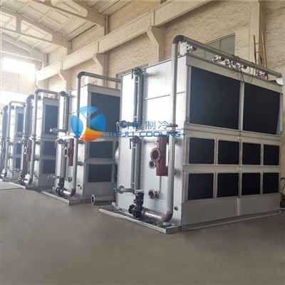 O que uma torre de refrigeração faz?